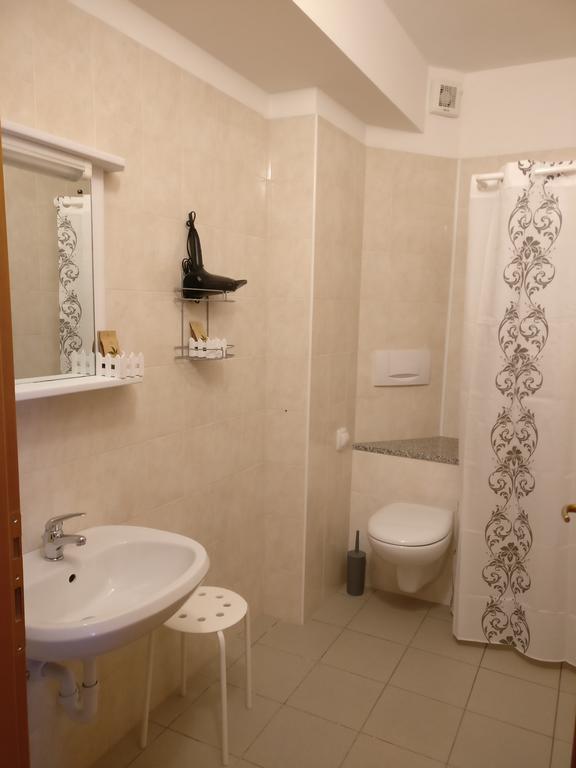 Garni Al Laghet Hotel Tenno Exterior foto